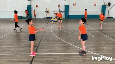 详解棒球规则中的投球板站位规定轴心脚离开时机对犯规的界定